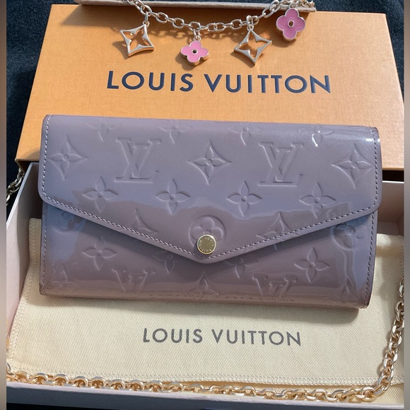 ✅AUTHENTIC LV GIFTABLE LONGWALLET LOUIS VUITTON EXCELLENT - Picture 2 of 14